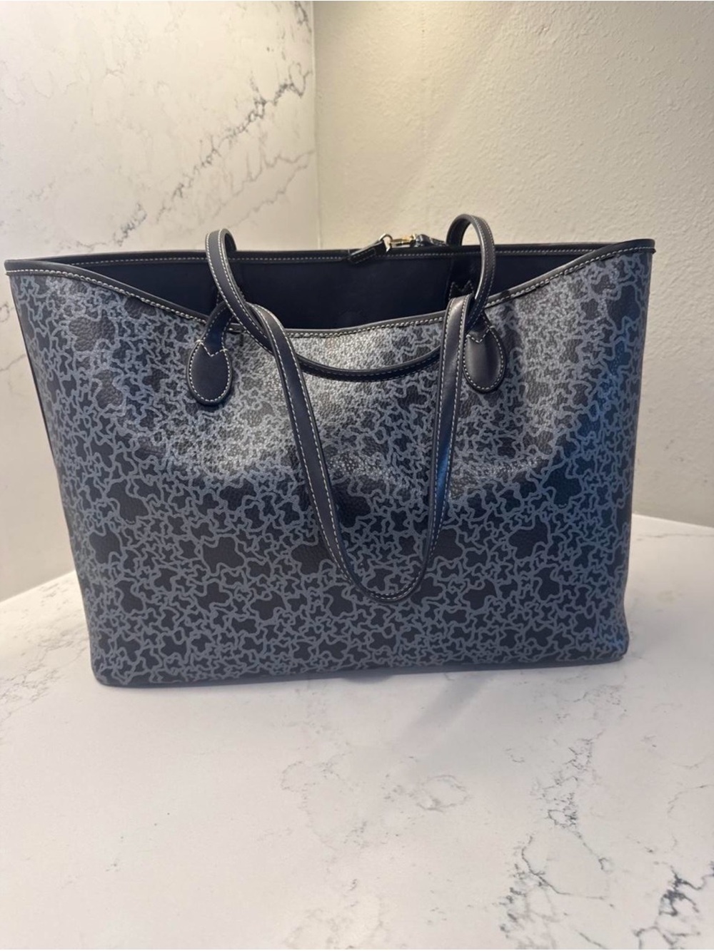 Tous Tote Bag - Chic Everyday Carry